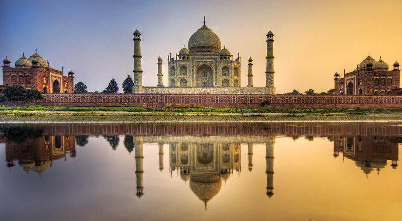 Soubor:Farewell India - The Taj Mahal.jpg
