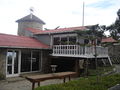 Vista trasera de la Casa de Pablo Neruda en Isla Negra 1.JPG