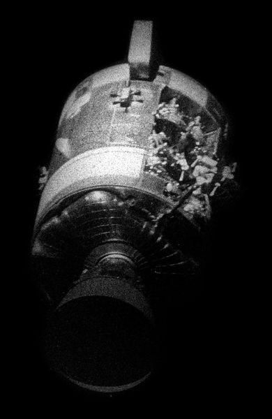 Soubor:Apollo13 - SM after separation.jpg