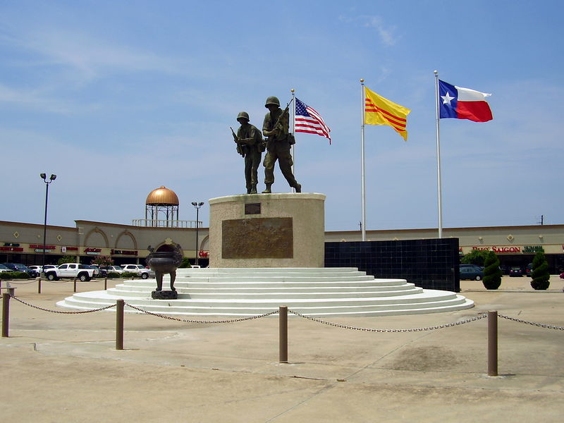 Soubor:VietnamWarMemorialinHouston.JPG
