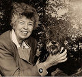 Eleanor Roosevelt with Fala 2.jpg