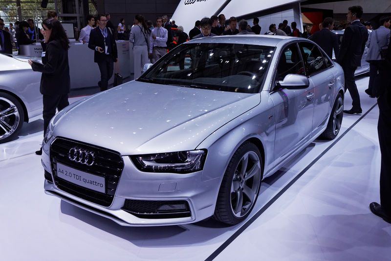 Soubor:Audi - A4 - Mondial de l'Automobile de Paris 2012 - 201.jpg