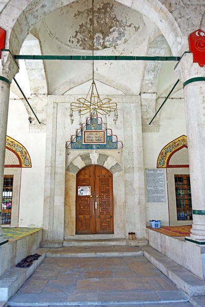 Soubor:Bosnia and Herzegovina-02231-Koski Mehmed-Pasha Mosque-DJFlickr.jpg