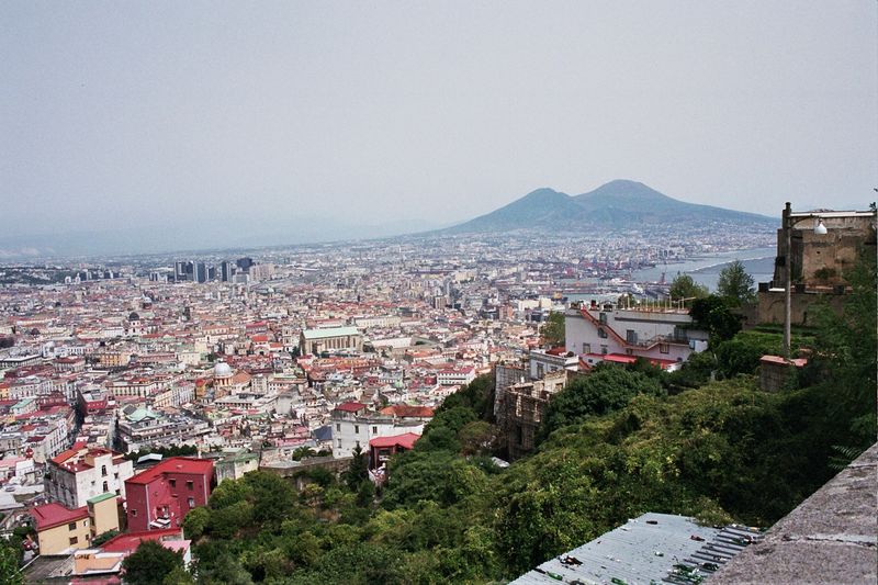 Soubor:Napoli and Vesuvius.jpg