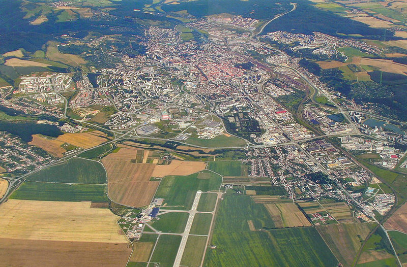 Soubor:Letecká panoráma Košíc.jpg