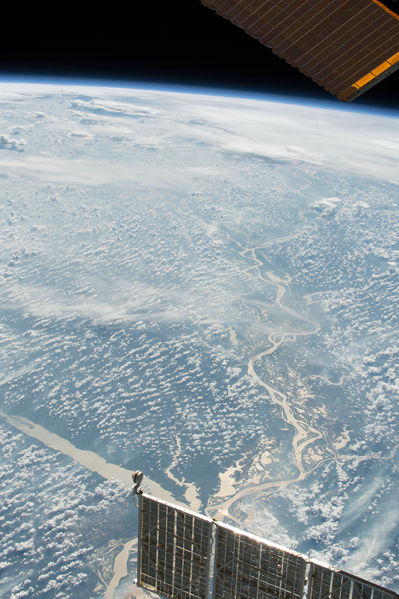 Soubor:Our Living Earth, From Space-NASAFlickr.jpg
