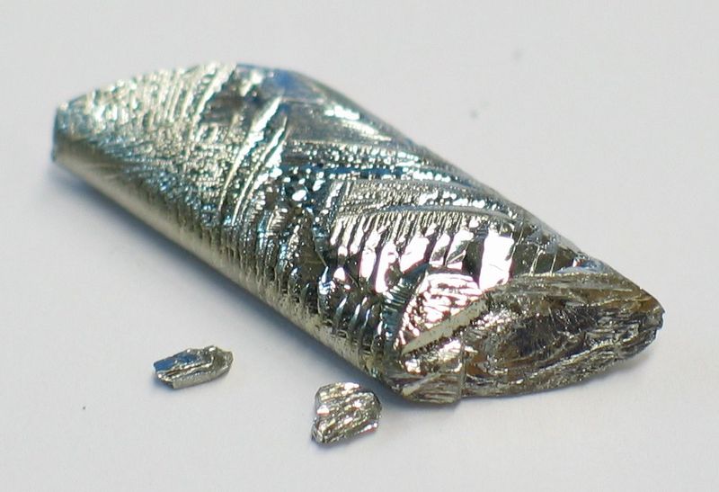 Soubor:Tellurium crystal.jpg