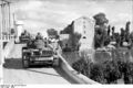 Bundesarchiv Bild 101I-049-0008-33, Nordafrika, Panzer IV bei Fluss-Überquerung.jpg