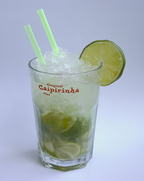 Soubor:Cocktail Caipirinha raw.jpg
