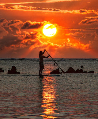 Paddleboard na Havaji (HDR)