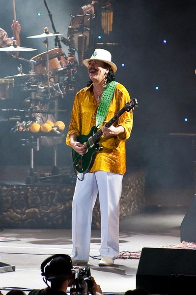 Soubor:Carlos Santana in Concert-D7C27714-Flickr.jpg