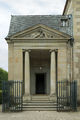 Petit Trianon, théâtre de la Reine, entrée.jpg