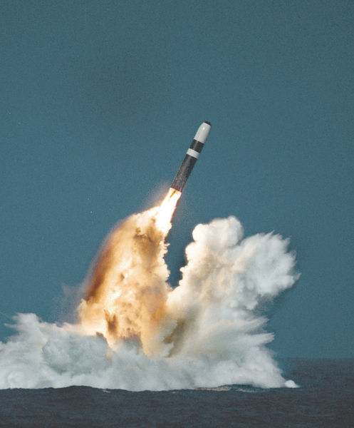 Soubor:Trident II missile image.jpg