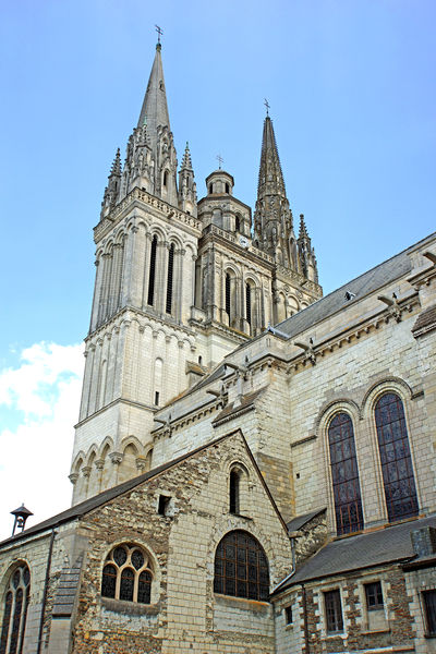 Soubor:France-001380 - Saint-Maurice Cathedral (15186097517).jpg