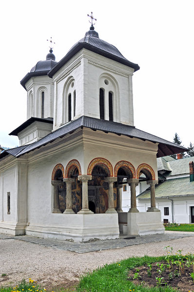 Soubor:Romania-1477 - The Old Church-DJFlickr.jpg