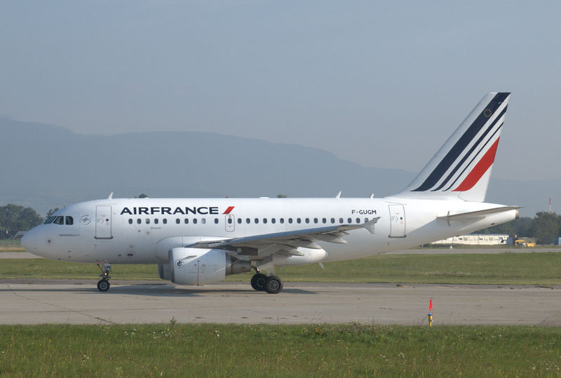 Soubor:F-GUGM Airbus A318-111 A318 AFR (9785723593).jpg