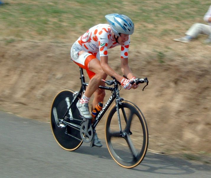 Soubor:Michael Rasmussen 2005 TdF Stage 20 St Etienne ITT.jpg