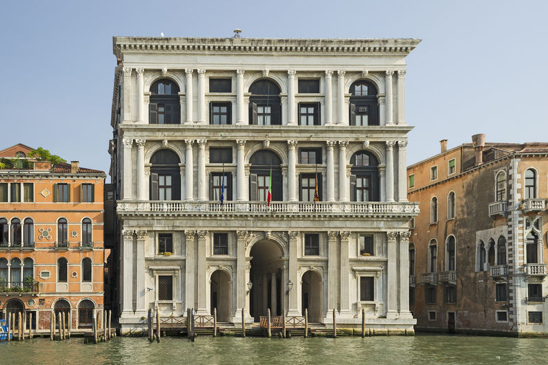 Soubor:Palazzo Grimani di San Luca (Venice).jpg