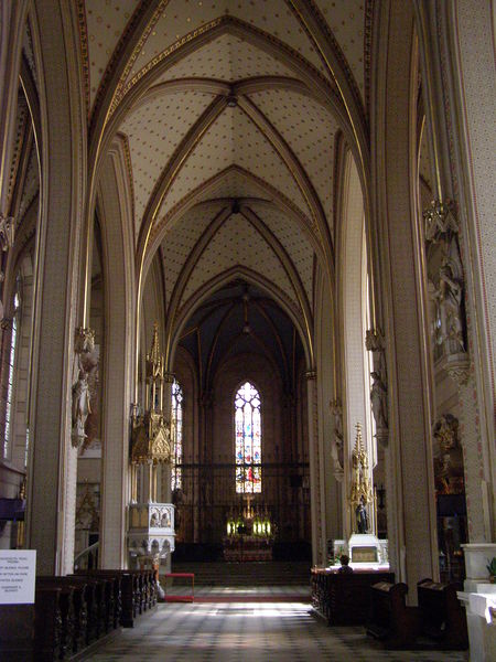 Soubor:Olomouc - Dóm svatého Václava, interiér.jpg