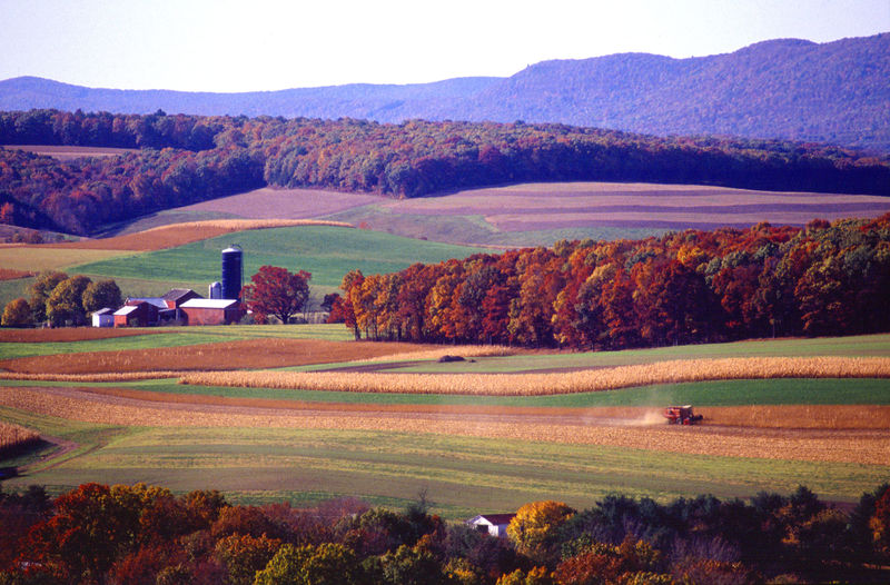 Soubor:Farming near Klingerstown, Pennsylvania.jpg