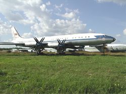 Aeroflot Tupolev Tu-114.jpg