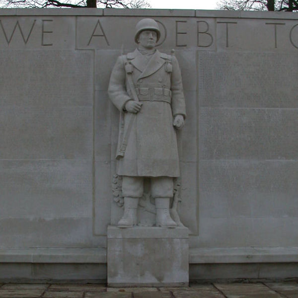 Soubor:US Forces Memorial Statue (1) - The Soldier - geograph.org.uk - 704940.jpg