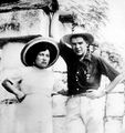 Hilda Gadea y Che Guevara - Luna de miel - Yucatán 1955.jpg