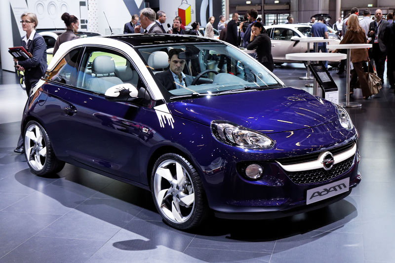 Soubor:Opel - Adam - Mondial de l'Automobile de Paris 2012 - 001.jpg