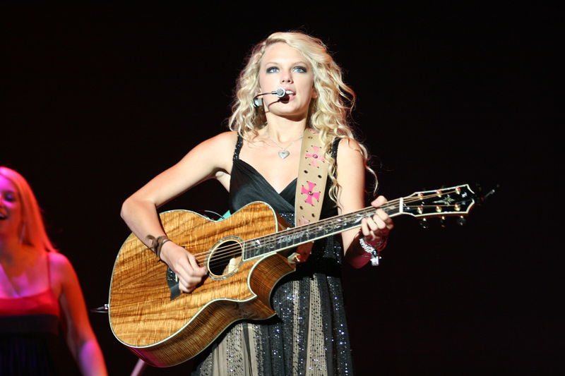 Soubor:Taylor Swift-August-2007-Flickr.jpg