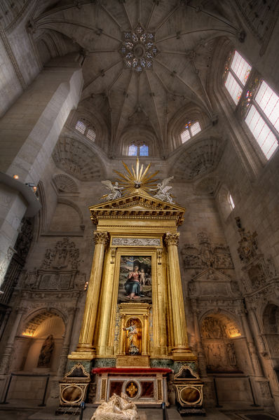 Soubor:Catedral de Burgos HDR 5.jpg