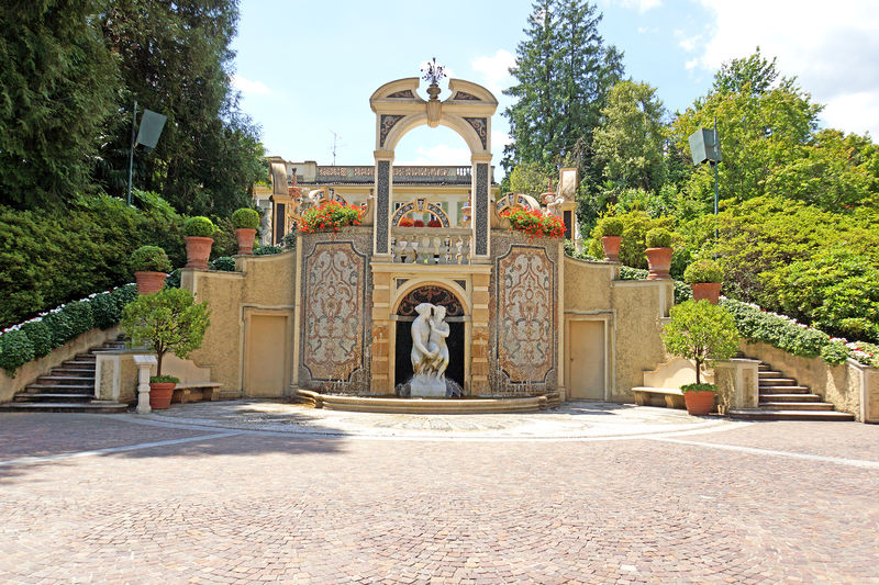 Soubor:Italy-01945-Grand Hotel Gardens.jpg