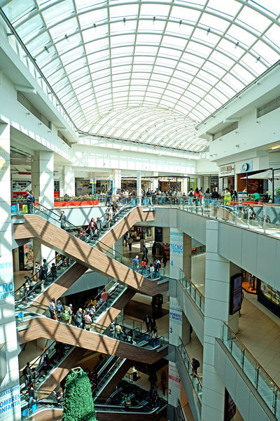 Soubor:Chile-02703-Costanera Center-DJFlickr.jpg