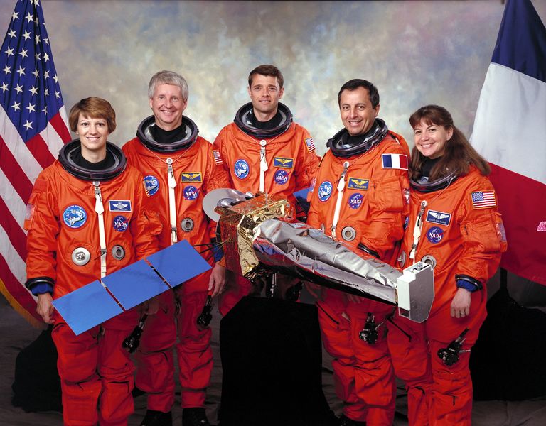 Soubor:STS-93 crew.jpg