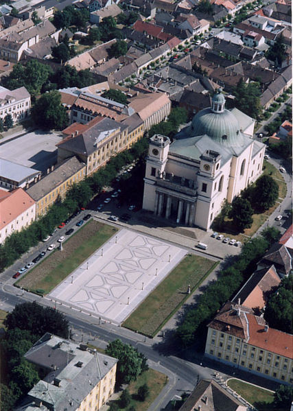 Soubor:Catedral of Vác.jpg