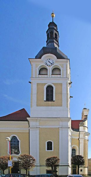 Soubor:Hořice - kostel Narození Panny Marie.jpg