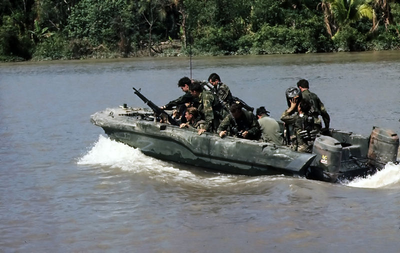 Soubor:NavySeal1967Vietnam.jpg