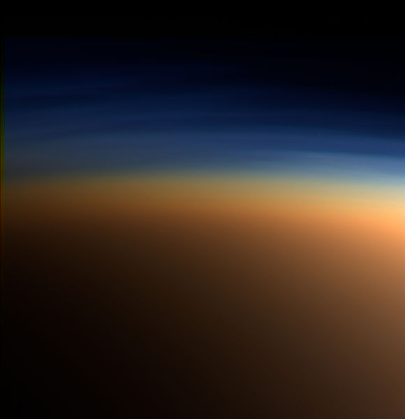 Soubor:Titan-Complex 'Anti-greenhouse'.jpg