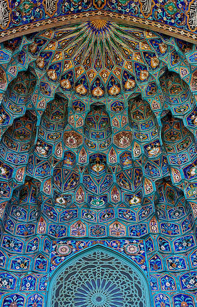 Soubor:Мечеть Санкт-Петербурга. Майолика портала.jpg