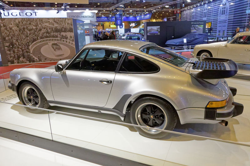 Soubor:Rétromobile 2015 - Porsche 911 type 930 - 1978 - 004.jpg