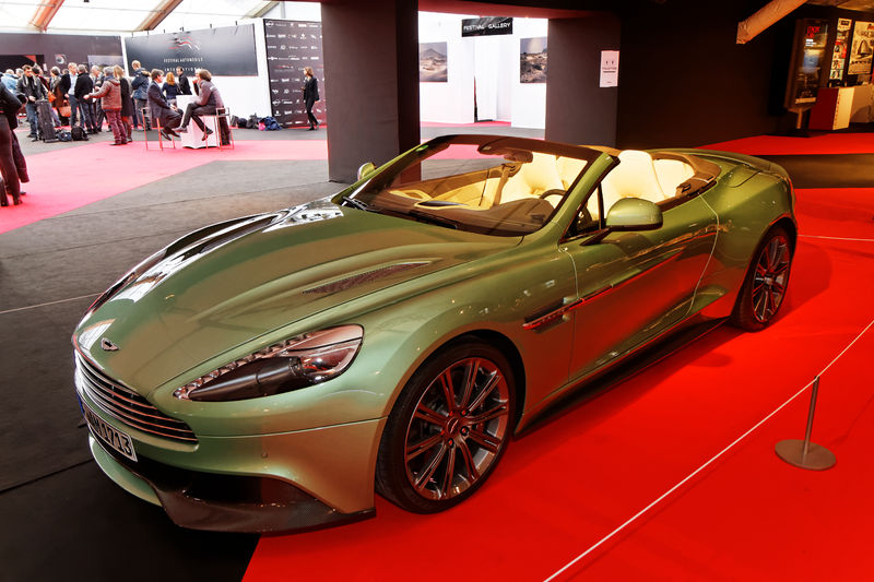 Soubor:Festival automobile international 2014 - Aston Martin Vanquish Volante - 001.jpg