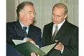 Vladimir Putin 26 October 2001-3.jpg