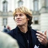 Actor Willem Dafoe preparing for his moderation at the Table of Free Voices.