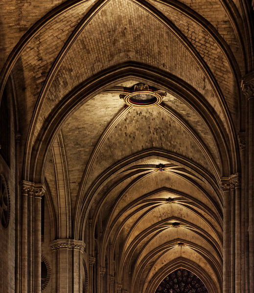Soubor:Notre-Dame de Paris - La voute de la nef - 003.jpg