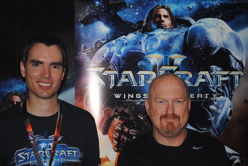 Soubor:StarCraft II Blizzards Mike Ryder and Carl Chimes-Flickr.jpg