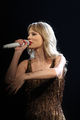 Taylor Swift-Speak Now Tour-EvaRinaldi-2012-04.jpg