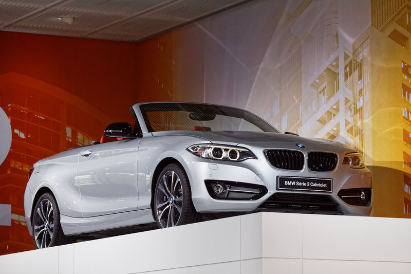 Soubor:BMW Serie 2 Cabriolet - Mondial de l'Automobile de Paris 2014 - 004.jpg