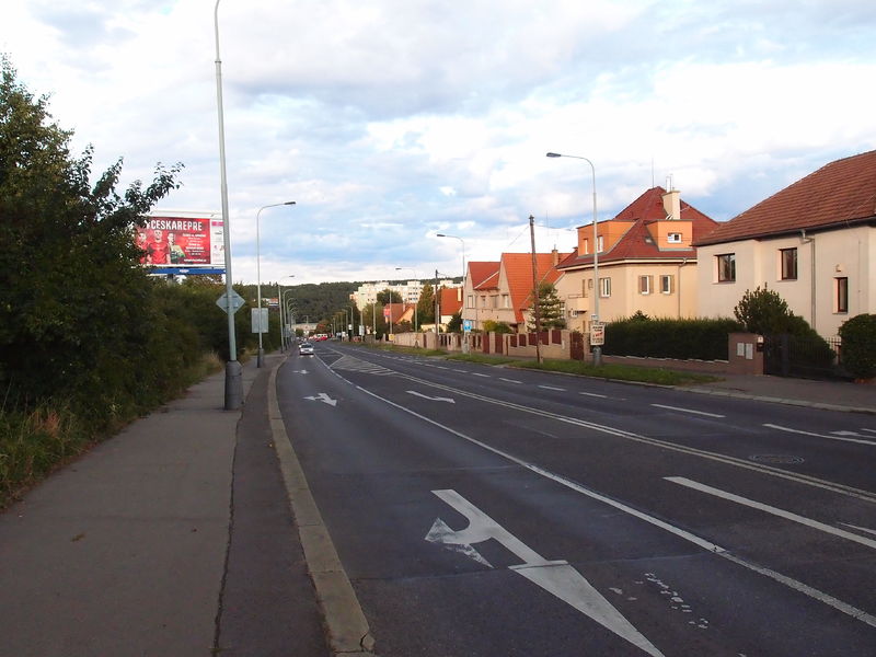 Soubor:Zálesí street at Krč and Lhotka 04.JPG