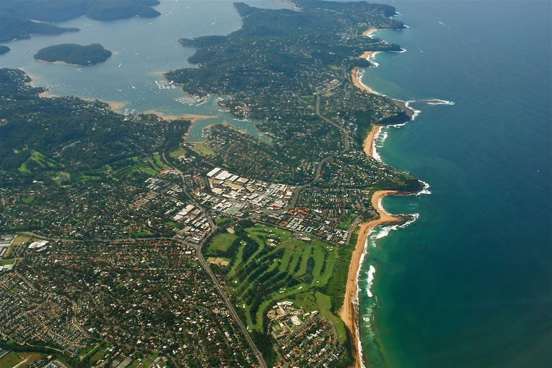 Soubor:Aerial view of Sydney Northern Beaches.jpg