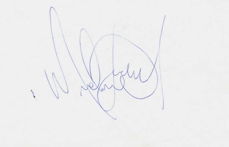 Soubor:Michael Jackson in-person autograph.jpg