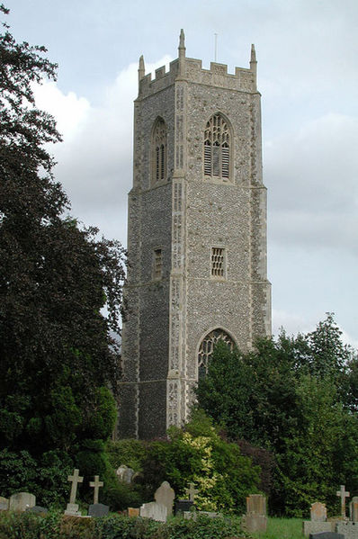 Soubor:S Andrew and S Peter, Blofield, Norfolk - Tower - geograph.org.uk - 312456.jpg